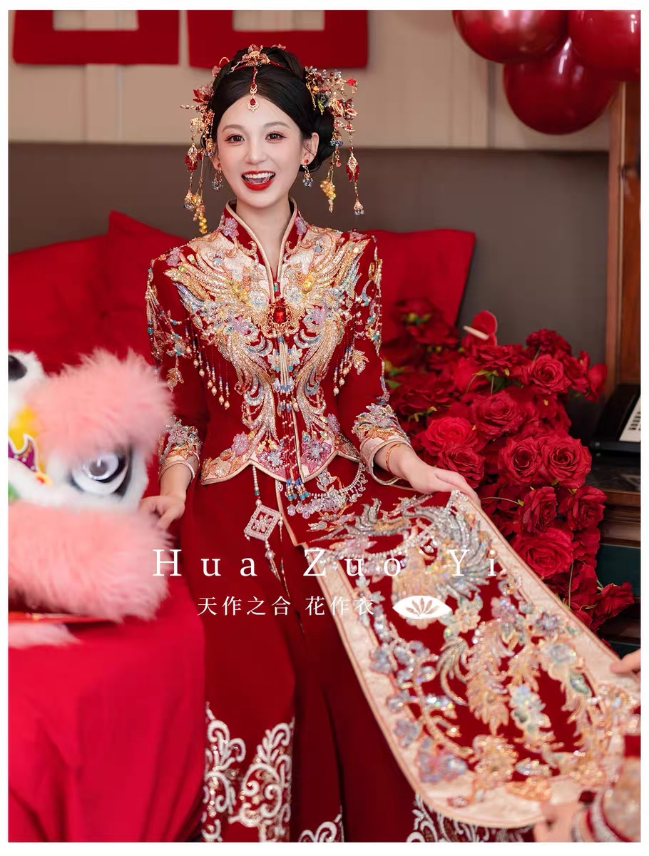 Váy cưới Trung Hoa thêu long phụng_I157