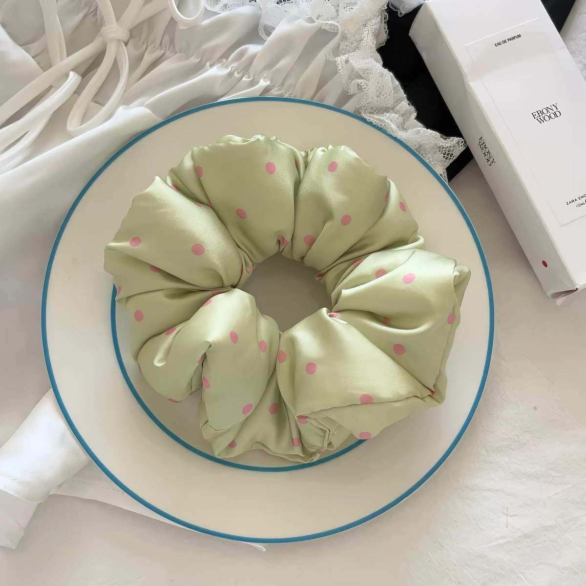 Scrunchie vải lụa chấm bi phồng_R04