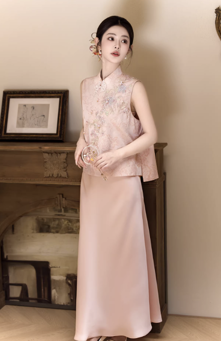 Sườn xám gấm hồng pastel dáng suông thanh lịch_I52