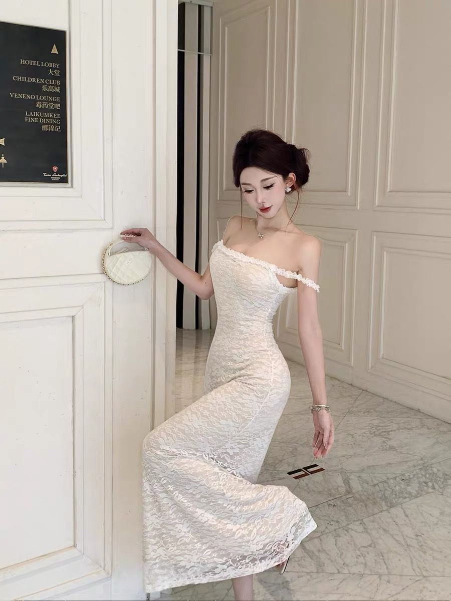 Đầm ren ôm body dáng dài_Y44