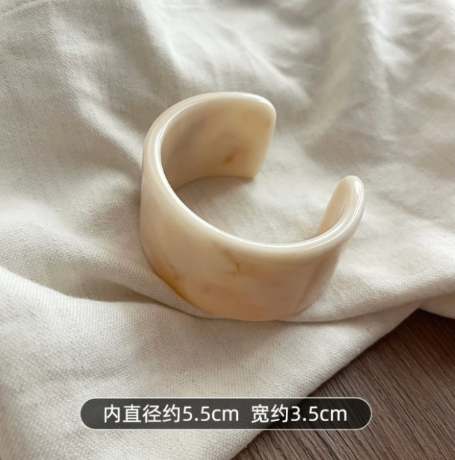 Vòng tay bản to vân đá_M01