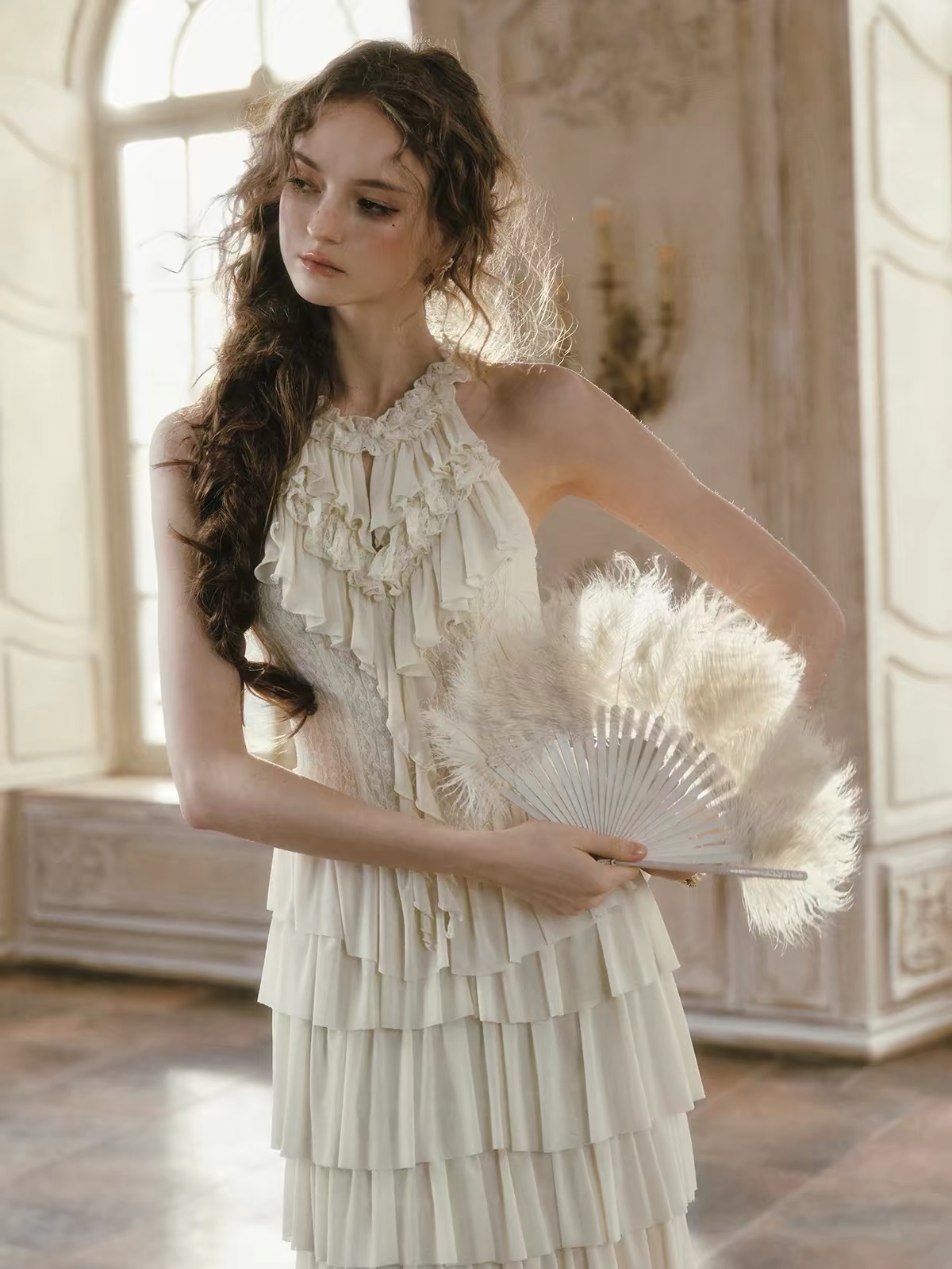 LaceMade váy tầng cổ yếm bèo nhún_Y101