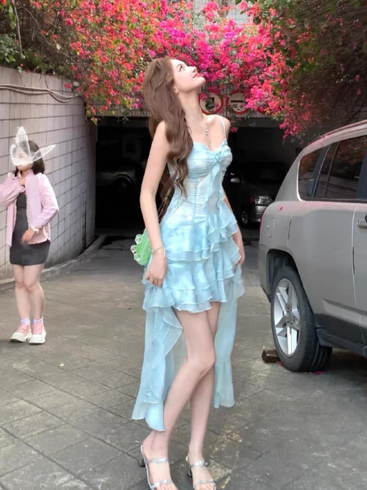 Váy ôm eo xếp tầng đuôi dài_Y33