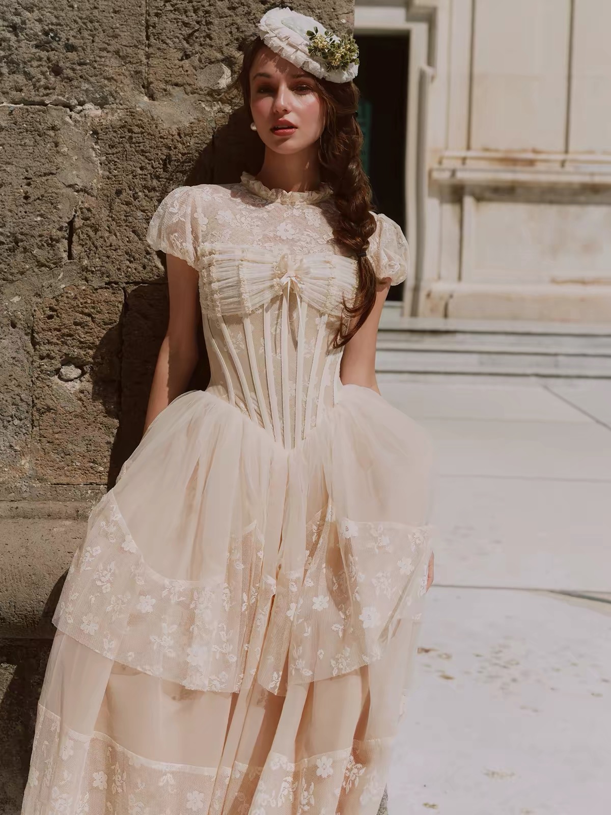 LaceMade váy ren hoa cổ cao tay phồng_Y113
