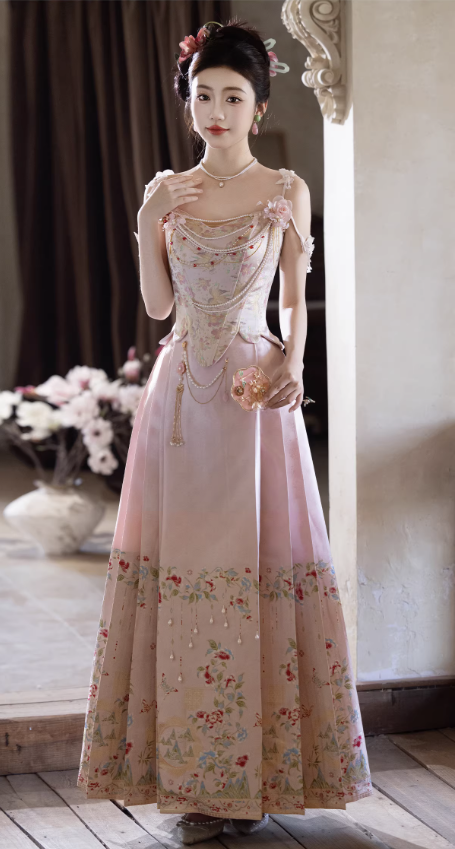 Váy cổ điển thêu hoa phối chuỗi trang trí_I46