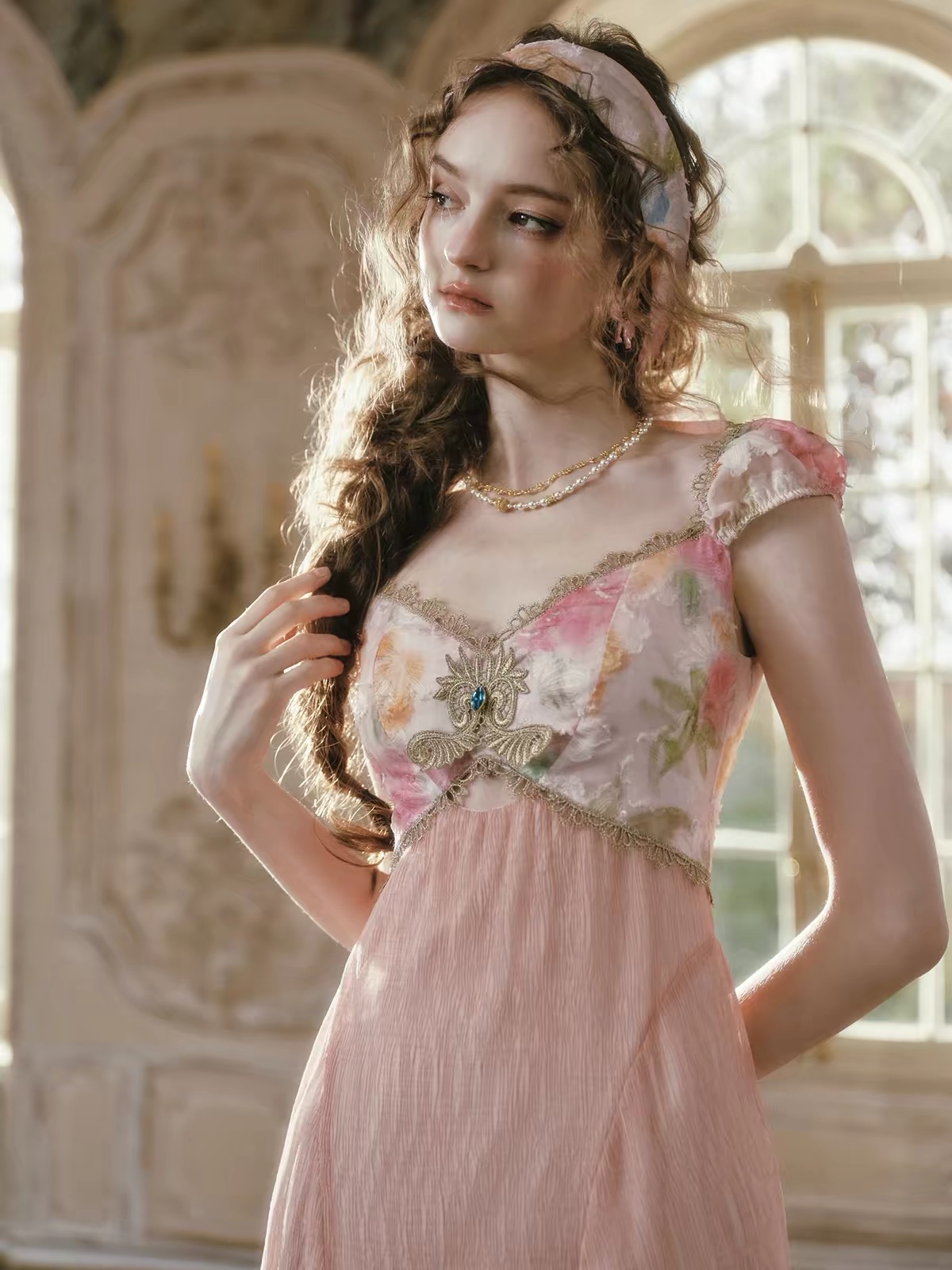 LaceMade váy dài cổ vuông tay ngắn nữ tính_Y110