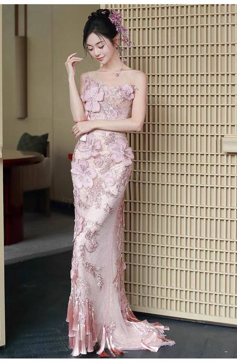 Váy dự tiệc hồng pastel dáng ôm hoa nổi_I119