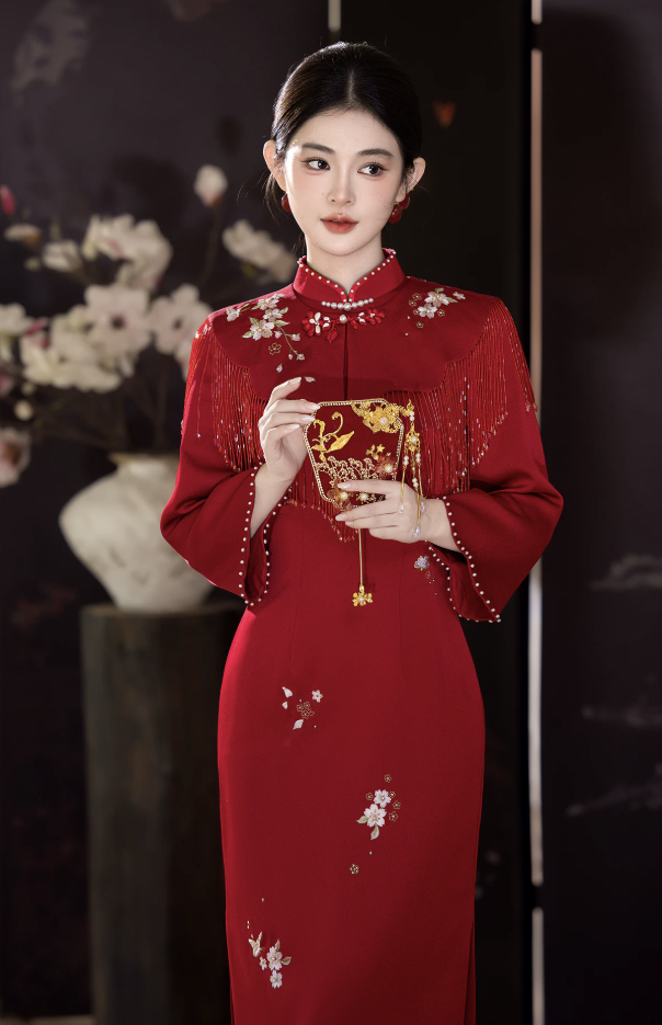 Sườn xám tua rua thêu hoa cổ tàu dáng ôm quý phái_I62