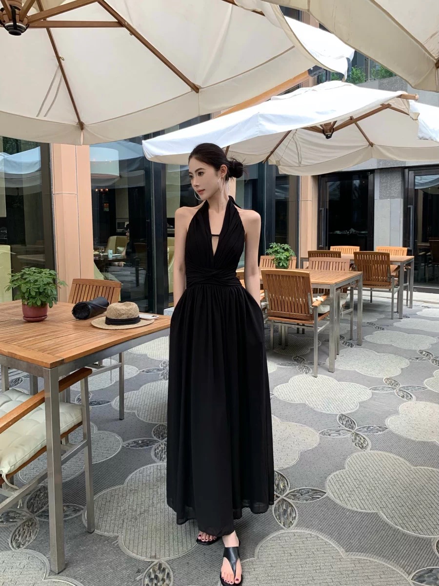 Váy dài cổ yếm nhún eo xòe nhẹ nữ tính_Y18