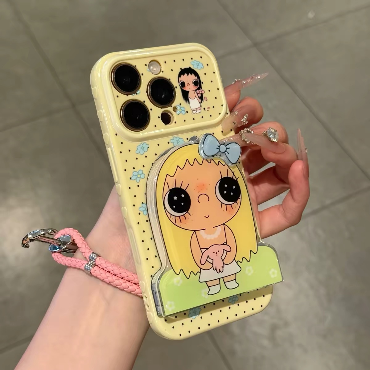Ốp lưng hoạt hình cô bé mắt to kèm gương_O179 (Iphone, Huawei, Honor, OPPO, Vivo, Xiaomi & Redmi)