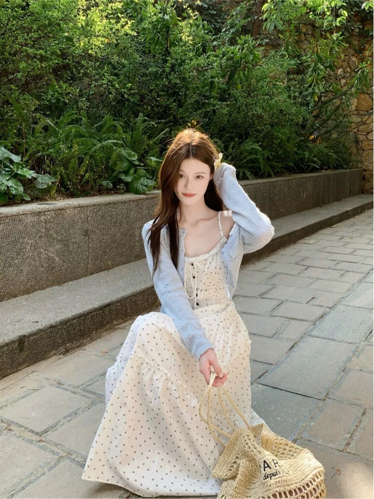 Đầm maxi hoa nhí phối áo cardigan len_V06