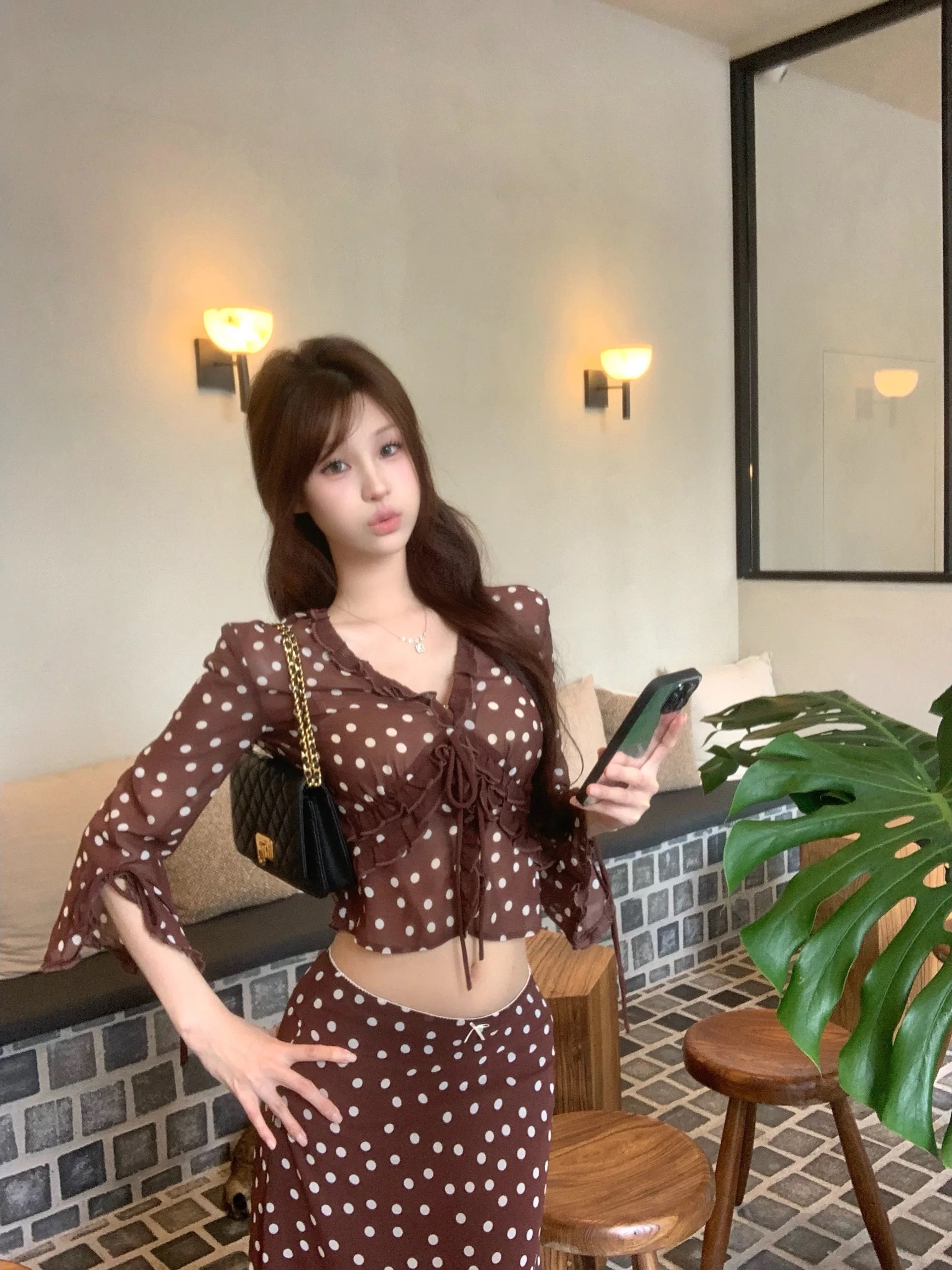 Áo chấm bi tay bồng phối chân váy midi nữ tính_V10