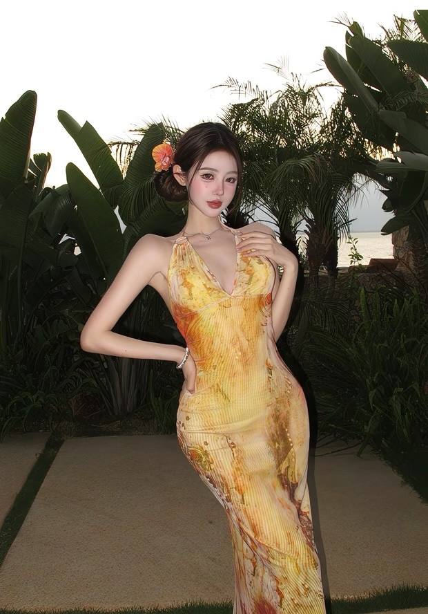 Đầm cổ yếm họa tiết loang màu_Y45