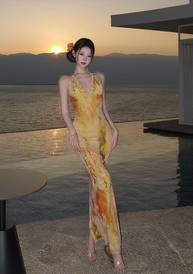 Đầm cổ yếm họa tiết loang màu_Y45