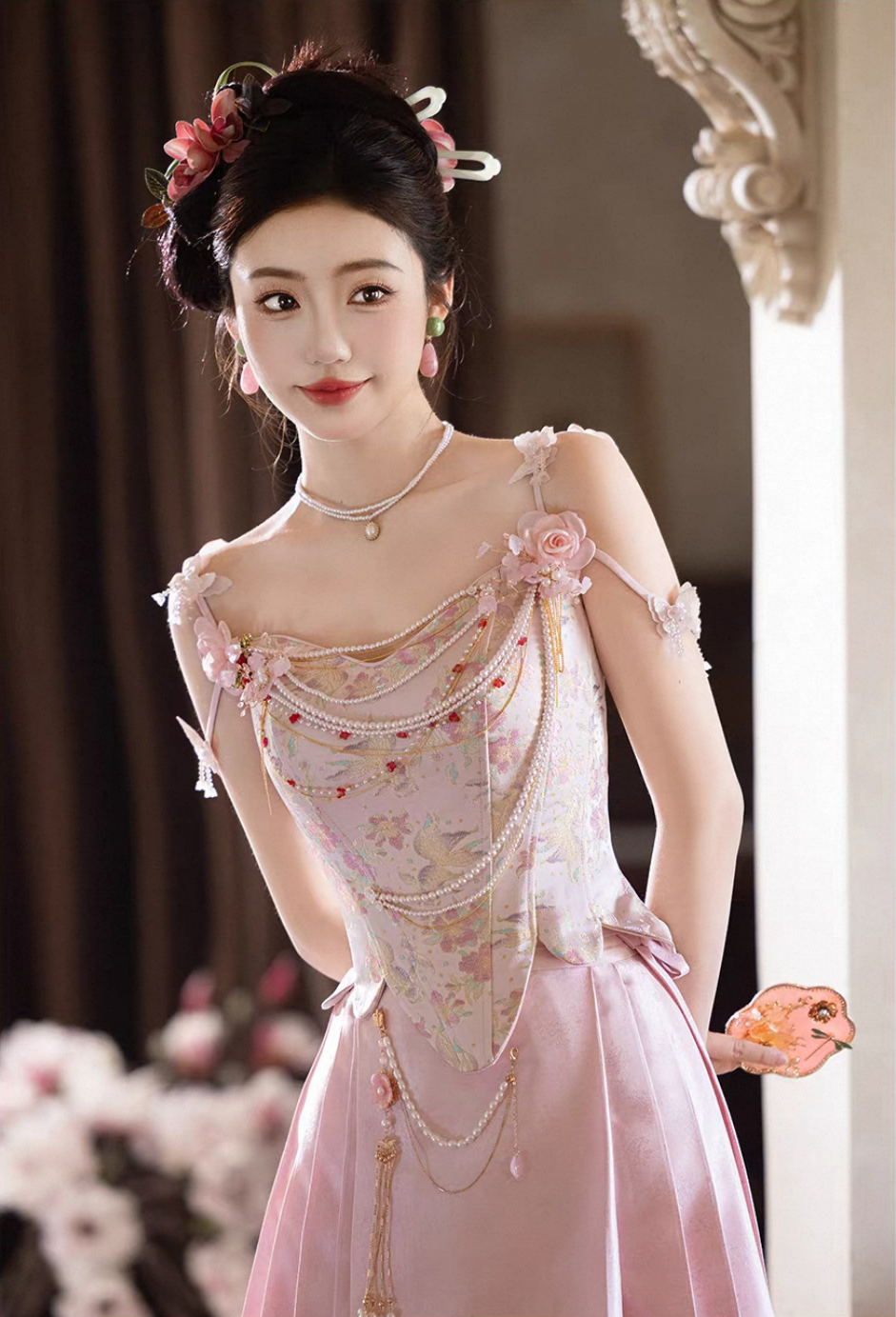 Váy cổ điển thêu hoa phối chuỗi trang trí_I46