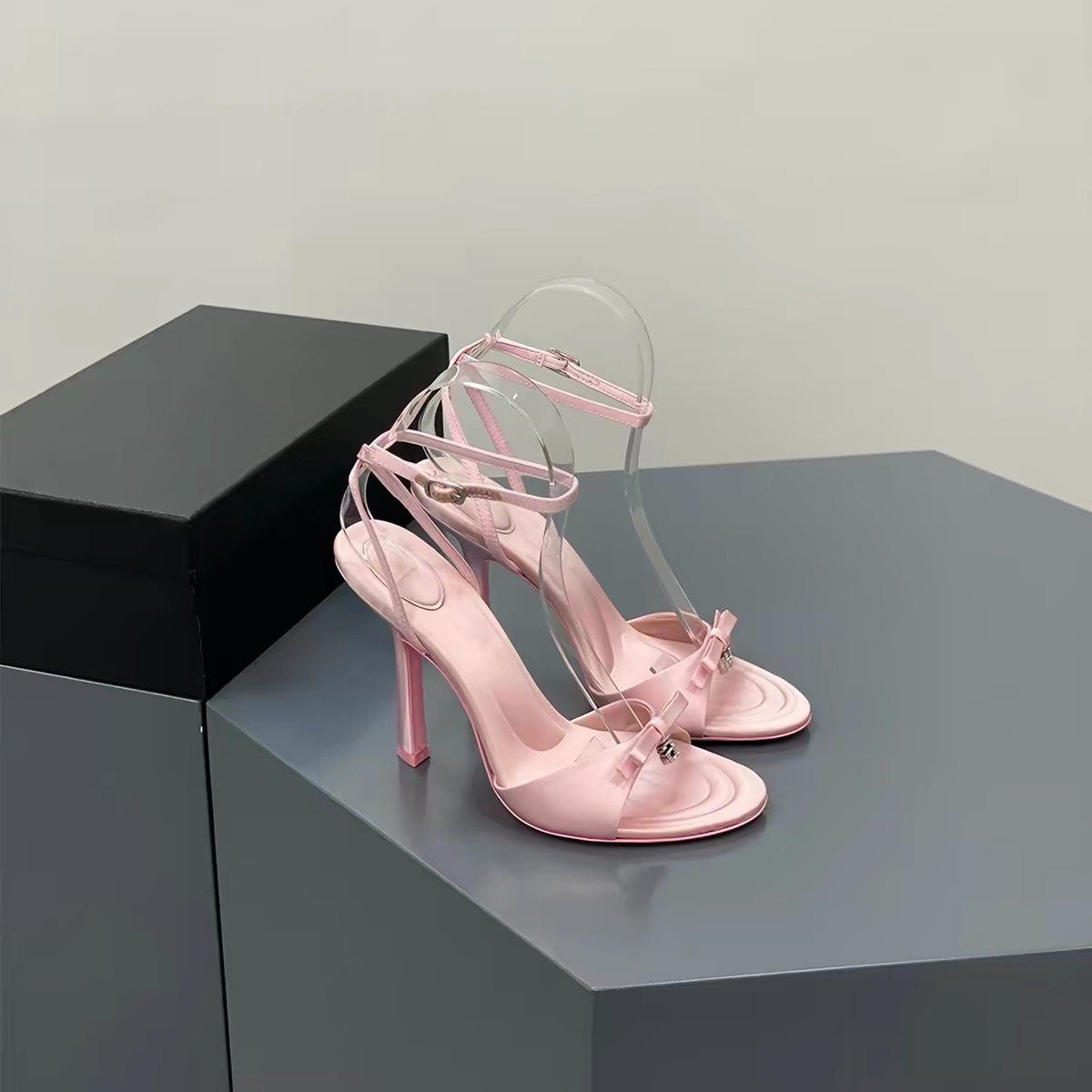 Giày sandal cao gót quai dây thanh mảnh_C02