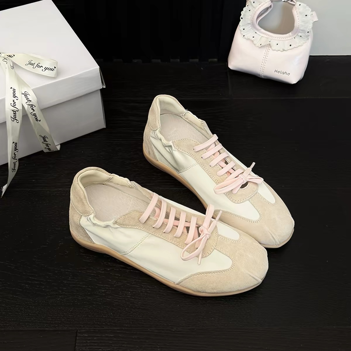 Giày sneaker dáng retro_S01