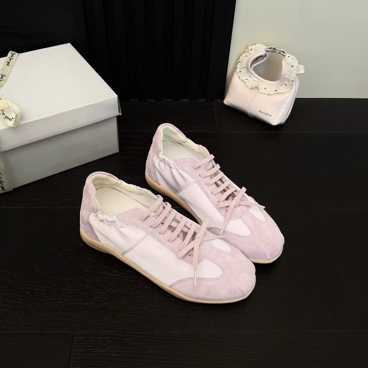 Giày sneaker dáng retro_S01
