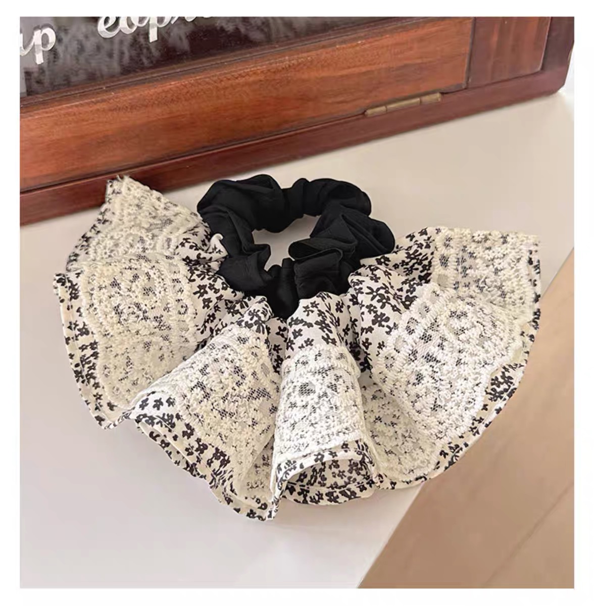 Scrunchie hoa nhí phối ren_R01