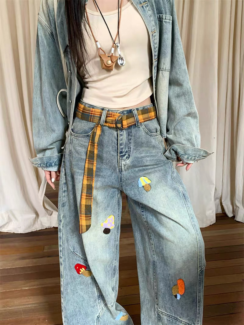 Quần jeans ống rộng thêu nấm phối dây caro_E12