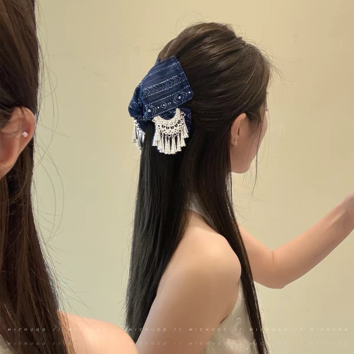 Kẹp tóc nơ lụa họa tiết cổ điển đính tua rua phong cách Trung Hoa_T16