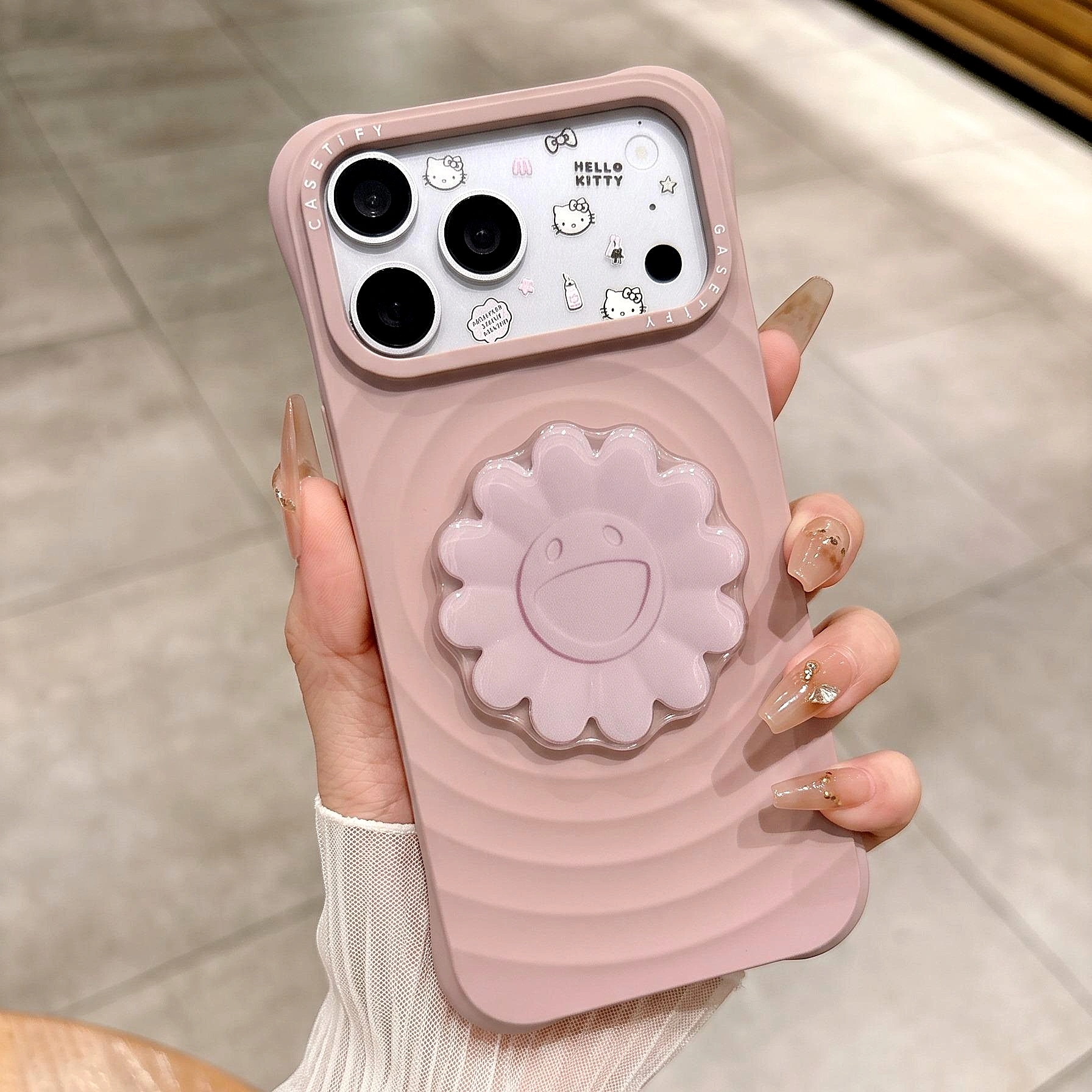 Ốp Lưng Iphone Vân Gợn Sóng Đính Charm Nổi 3D Hoa Mặt Cười Chống Sốc