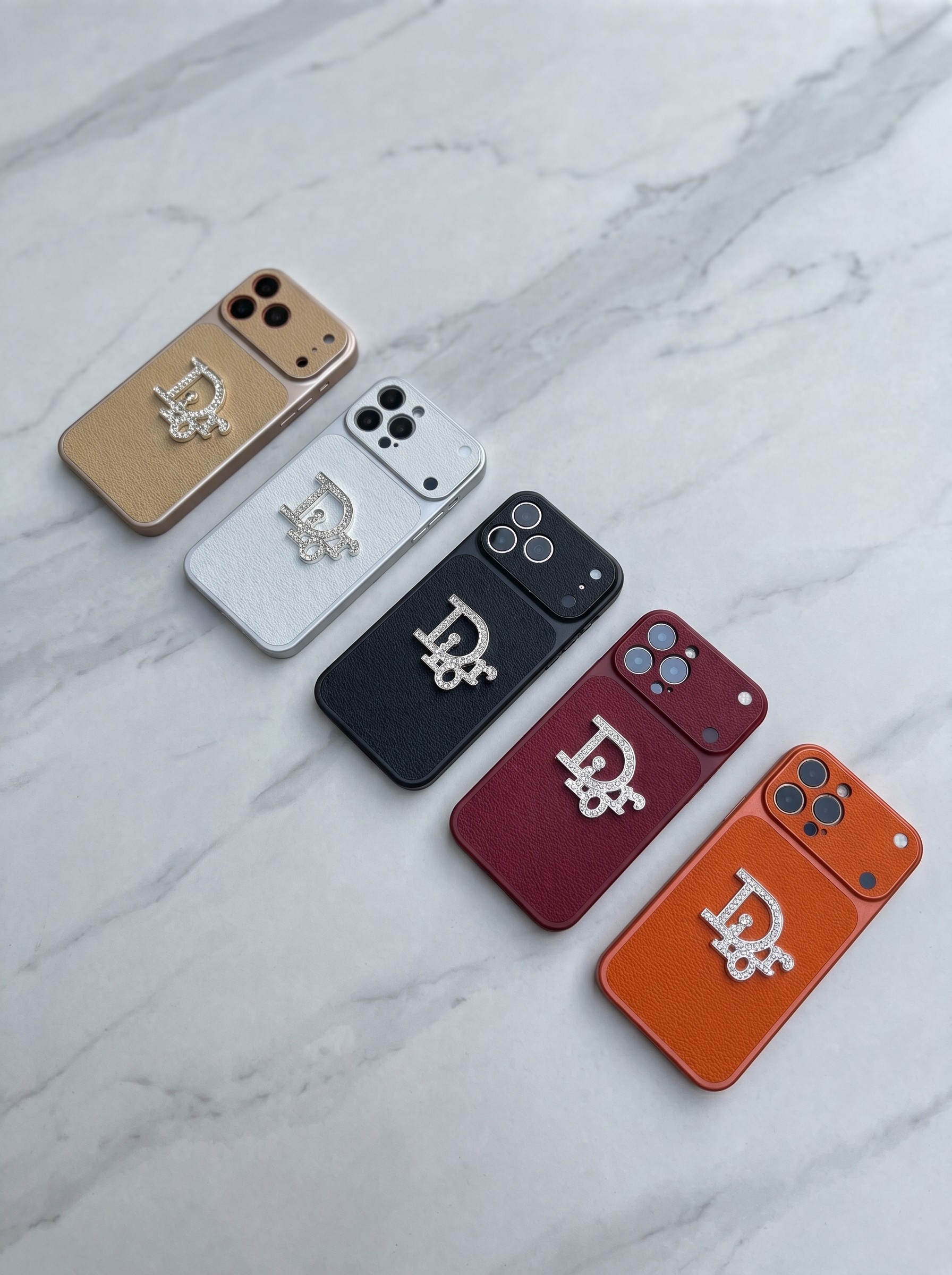 🌟 Ốp Lưng Da Nhám Cao Cấp Điểm Charm Chữ Dior Đính Đá Lấp Lánh