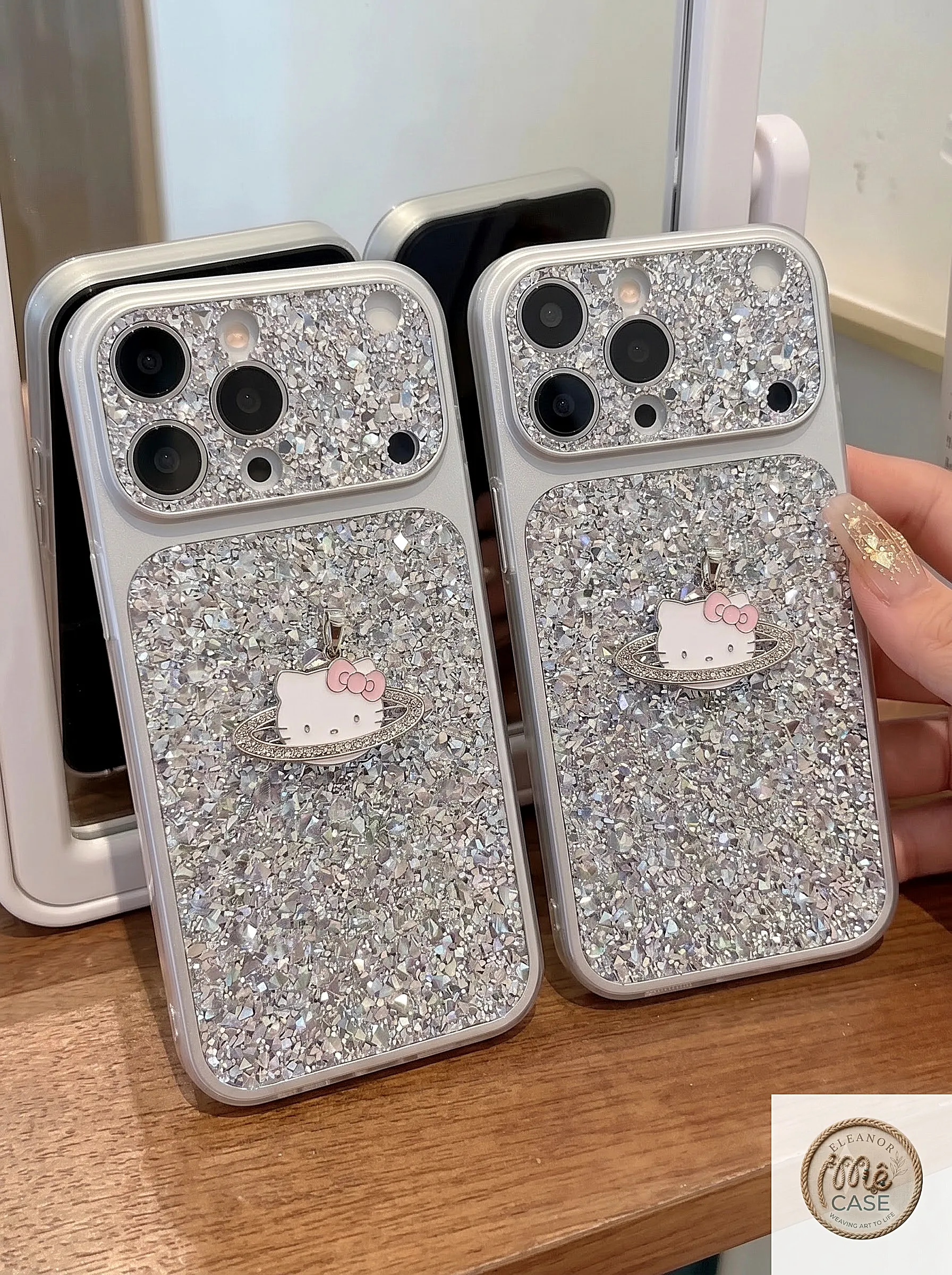 MÃ 124. Ốp Lưng iPhone Glitter Kitty - Sang Trọng và Cute