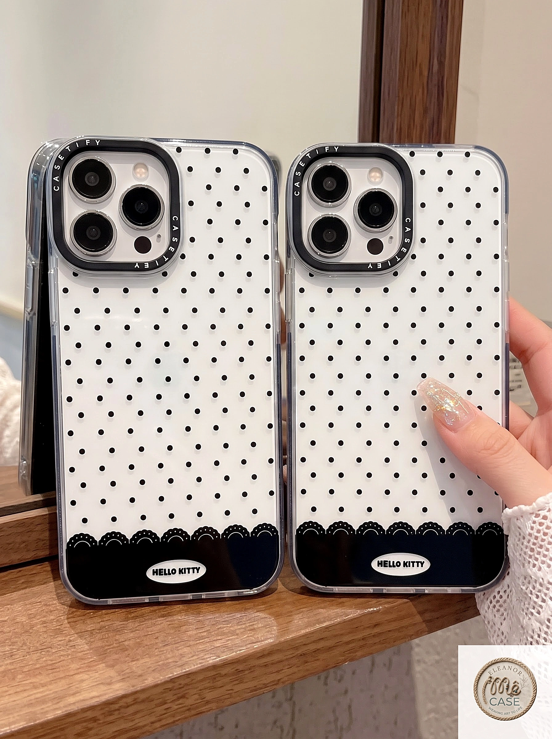 Ốp Lưng Iphone Hello Kitty Chấm Bi Đen Trong Suốt