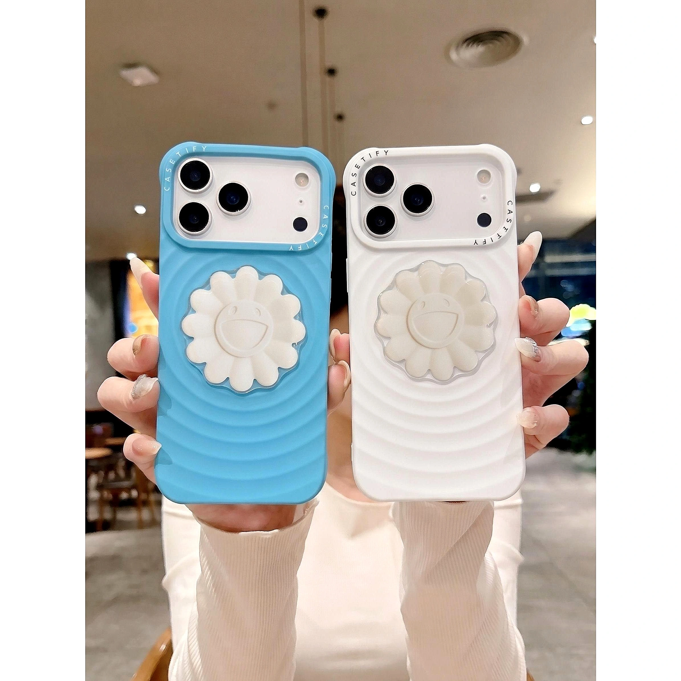 Ốp Lưng Iphone Vân Gợn Sóng Đính Charm Nổi 3D Hoa Mặt Cười Chống Sốc
