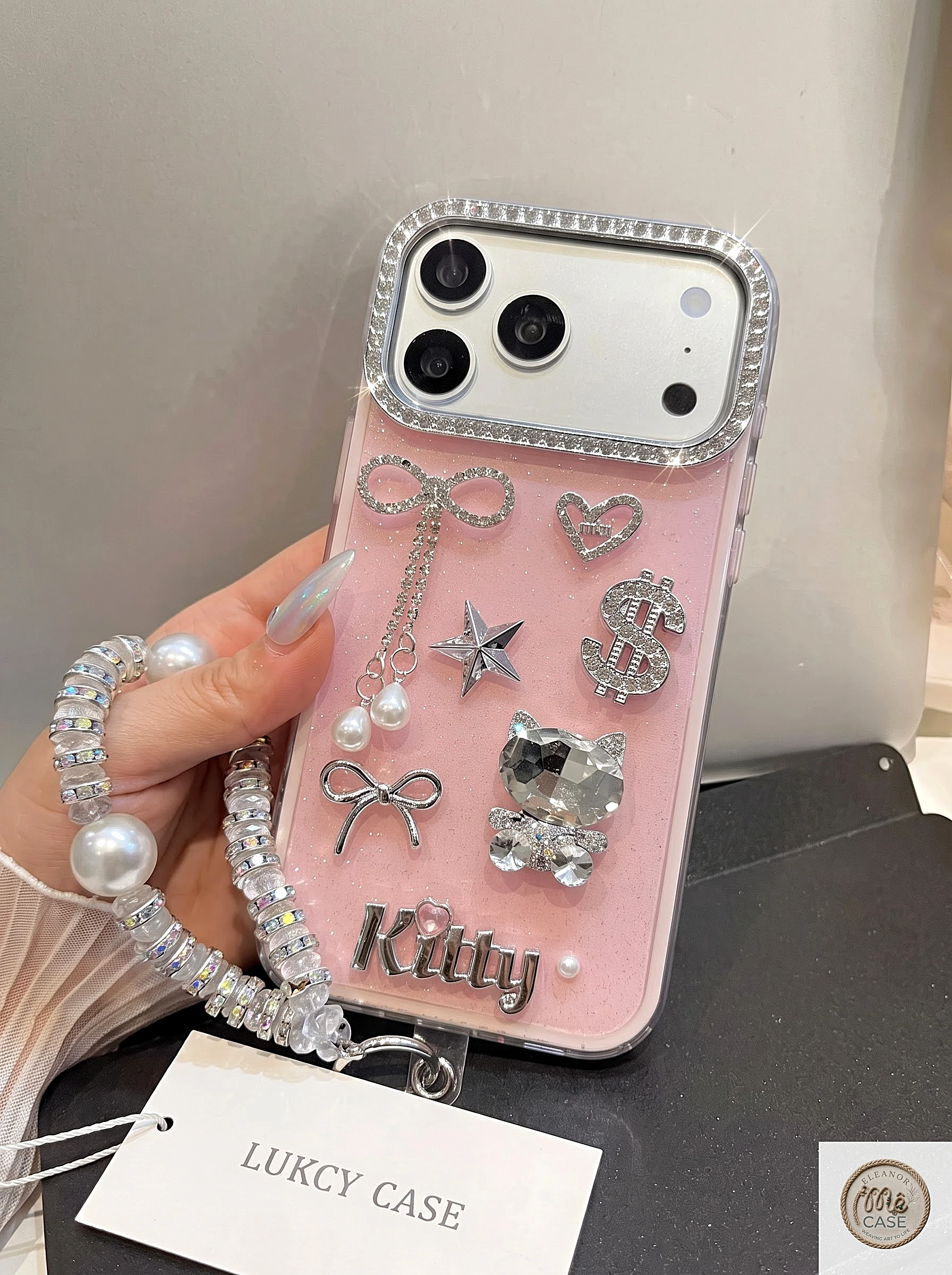 Ốp Lưng IPhone GLITTER QUEEN KITTY – Ốp Lưng Mèo Đính Đá Sang Trọng Có Dây Đeo