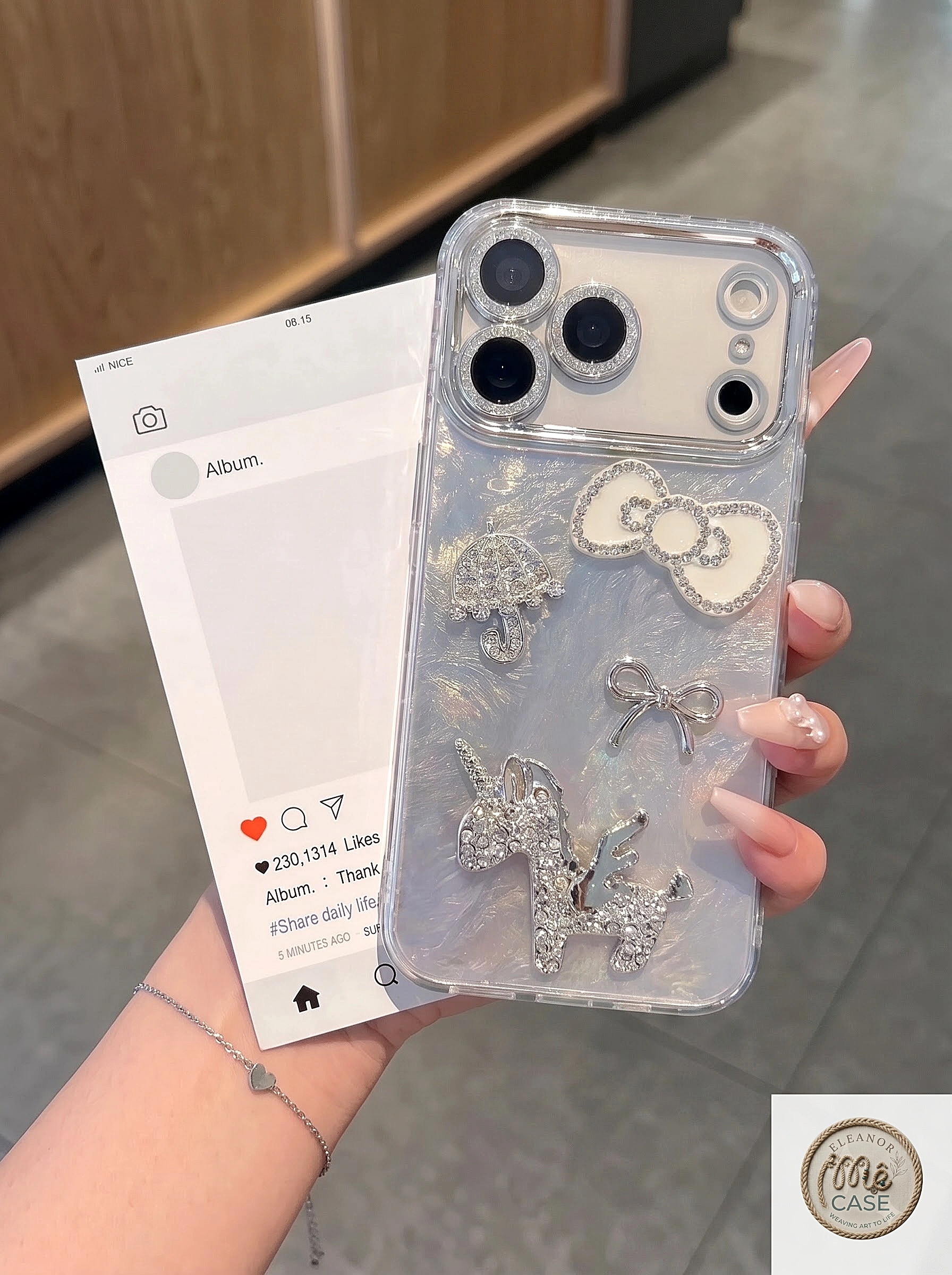 ỐP LƯNG IPHONE GẮN CHAMR BLING BLING UNICORN GALAXY – PHÉP MÀU LẤP LÁNH TRÊN ĐÔI TAY