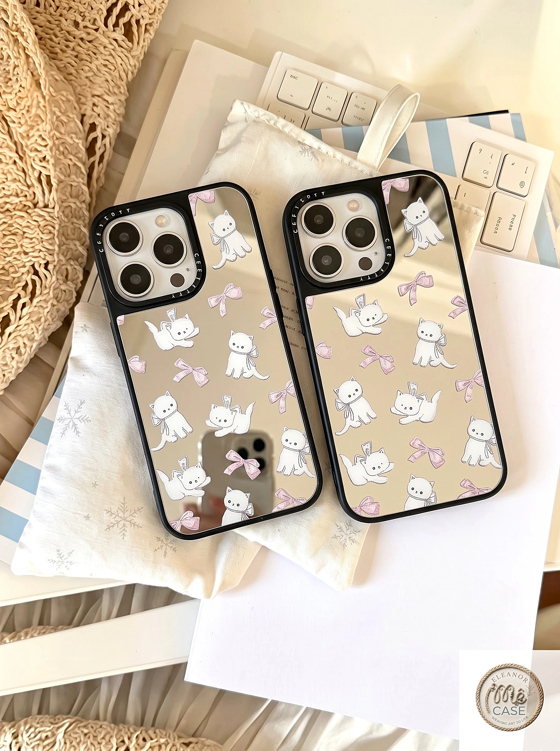 Ốp Lưng iPhone Mèo Nơ Lung Linh - Gương Xinh, Mèo Xịn