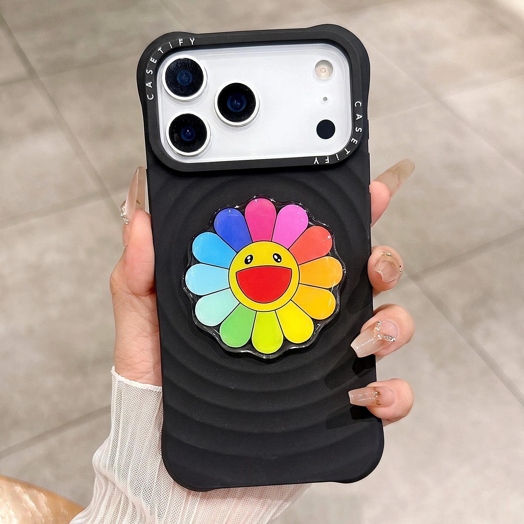 Ốp Lưng Iphone Vân Gợn Sóng Đính Charm Nổi 3D Hoa Mặt Cười Chống Sốc