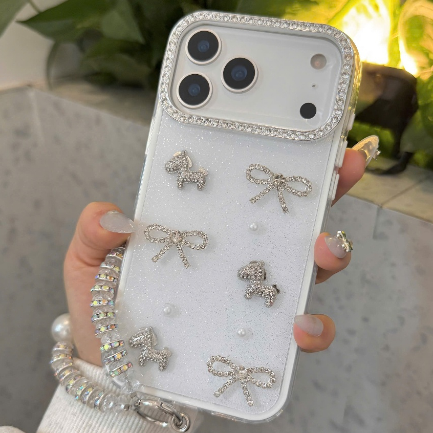 ỐP LƯNG IPHONE PONY ĐÍNH ĐÁ LẤP LÁNH GLITTER COQUETTE – DỊU DÀNG MÀ SANG 🎀💖