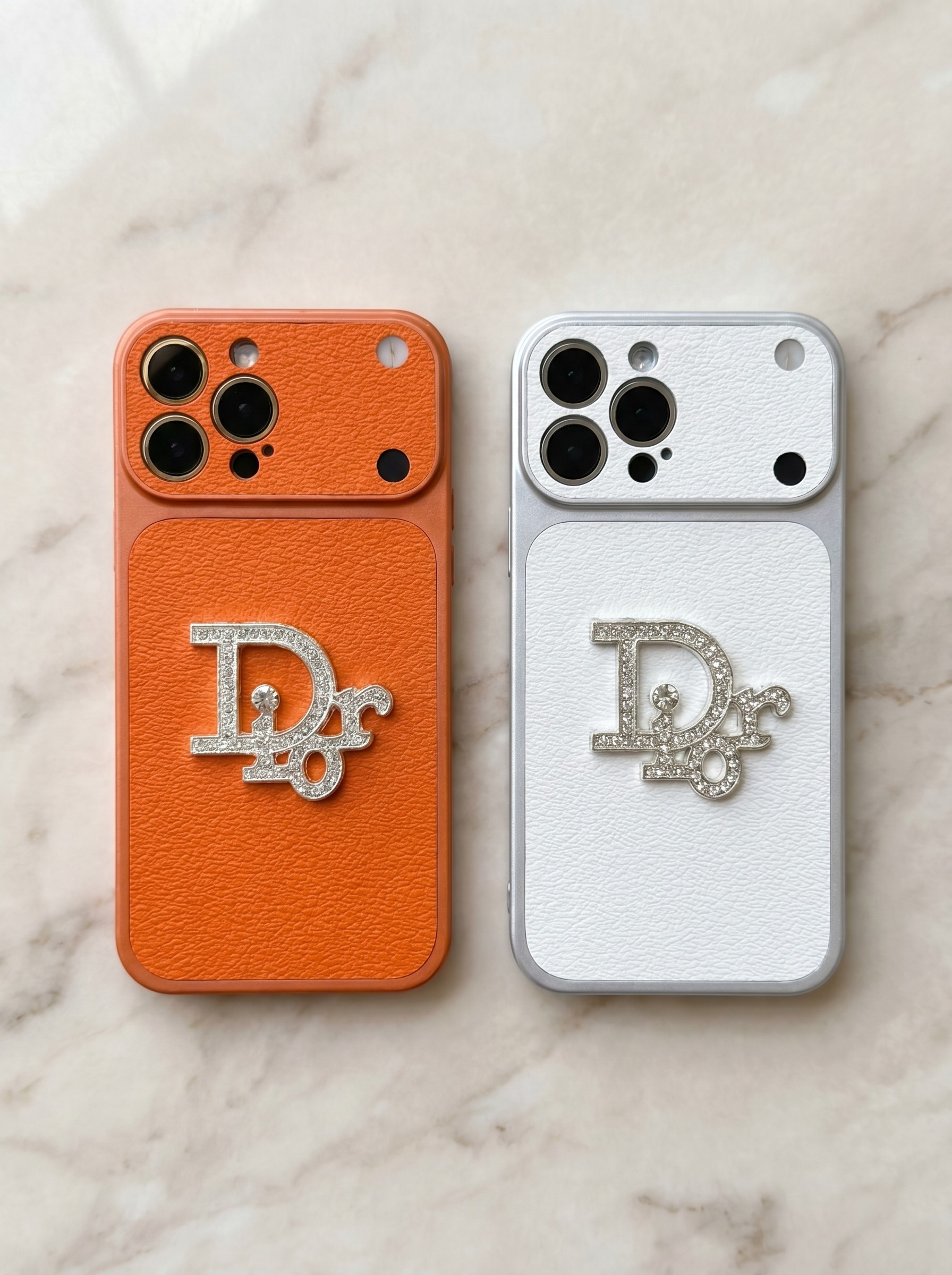 🌟 Ốp Lưng Da Nhám Cao Cấp Điểm Charm Chữ Dior Đính Đá Lấp Lánh