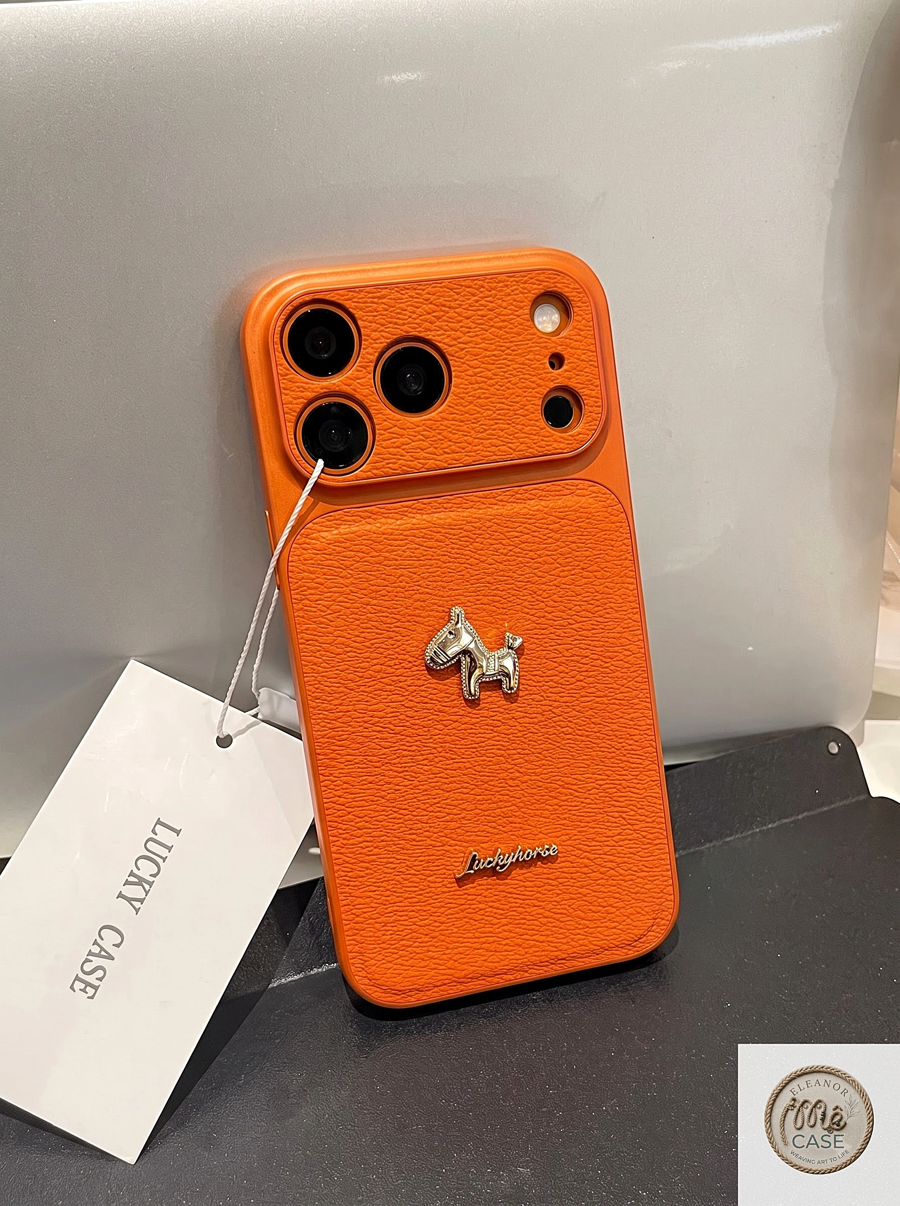 MÃ 97. Ốp Lưng Iphone_ Ốp Da Cao Cấp Độ Full Camera 17Promax - Mẫu Ngựa Nhỏ Chữ Luckyhorse