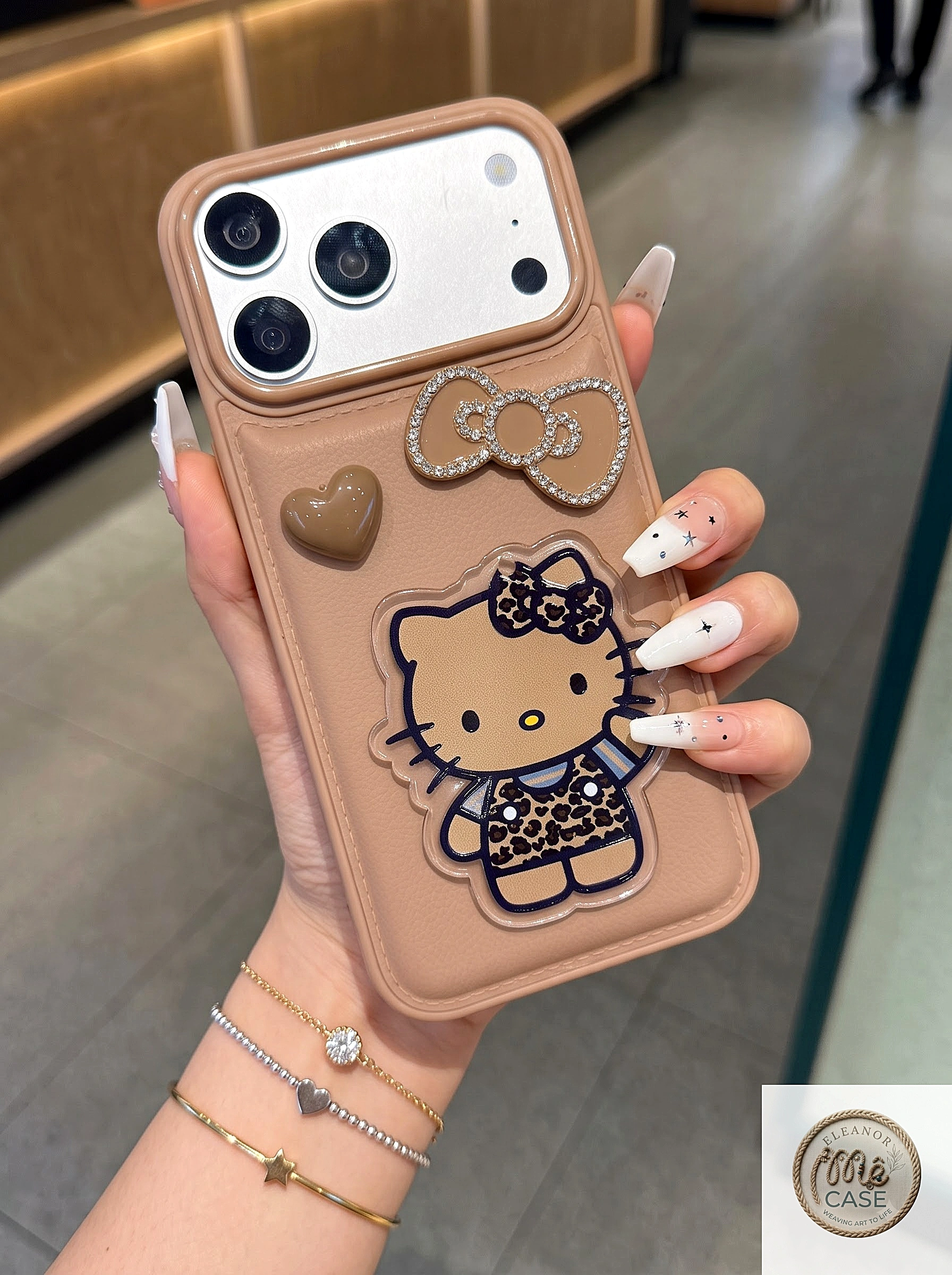 MÃ 86. Ốp Lưng Iphone Kitty Nâu Tây Gắn Nơ Cute