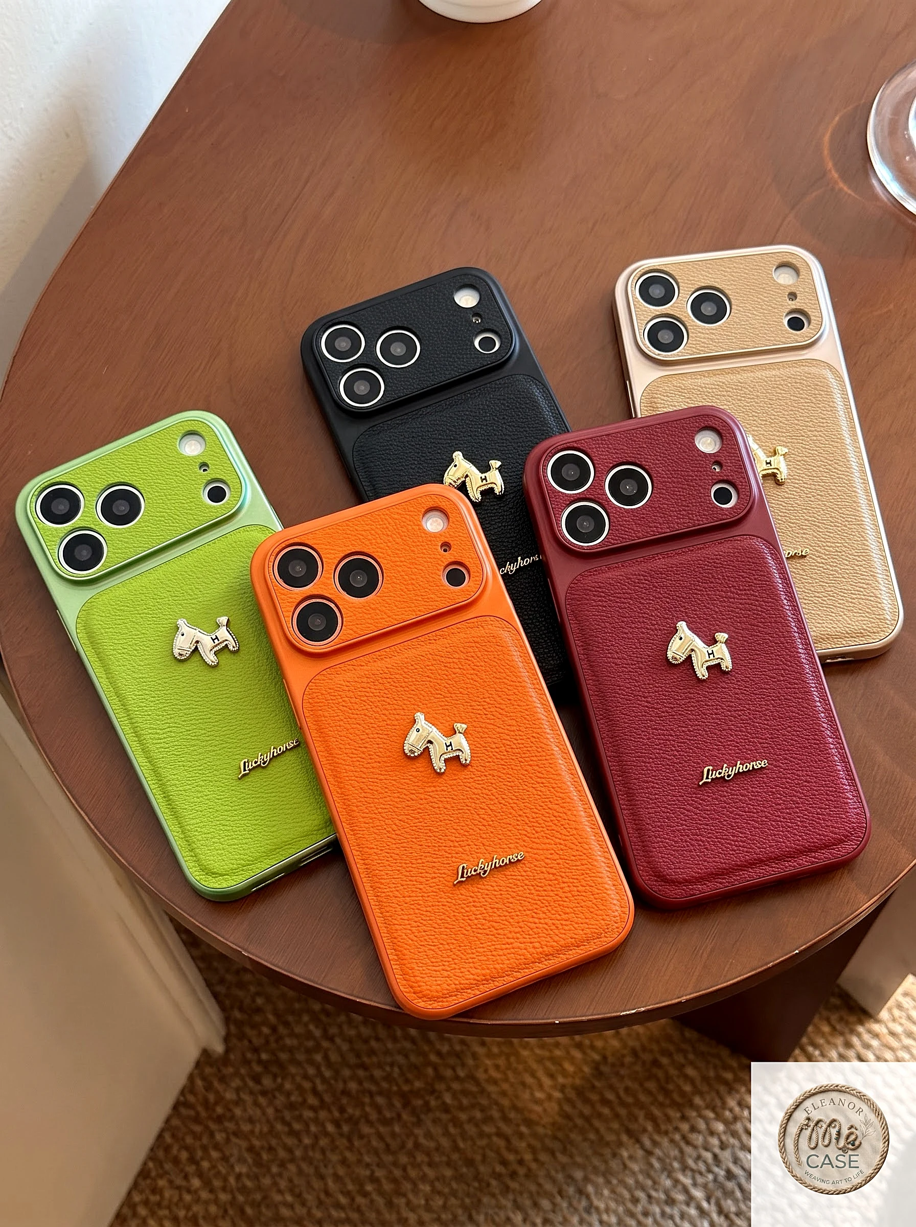 MÃ 97. Ốp Lưng Iphone_ Ốp Da Cao Cấp Độ Full Camera 17Promax - Mẫu Ngựa Nhỏ Chữ Luckyhorse