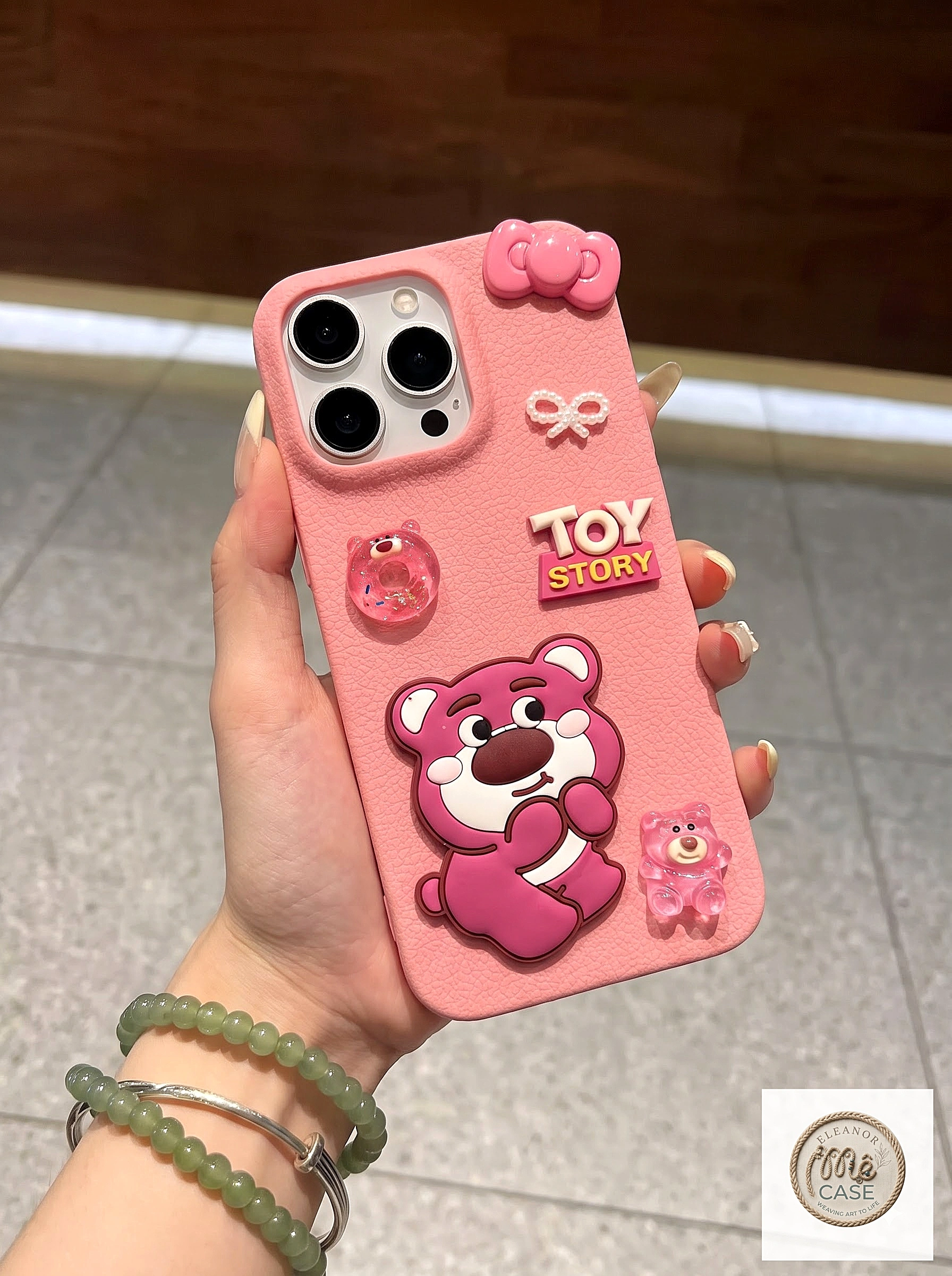 Ốp Lưng iPhone Da Vân Pink Luxury Gắn Charm