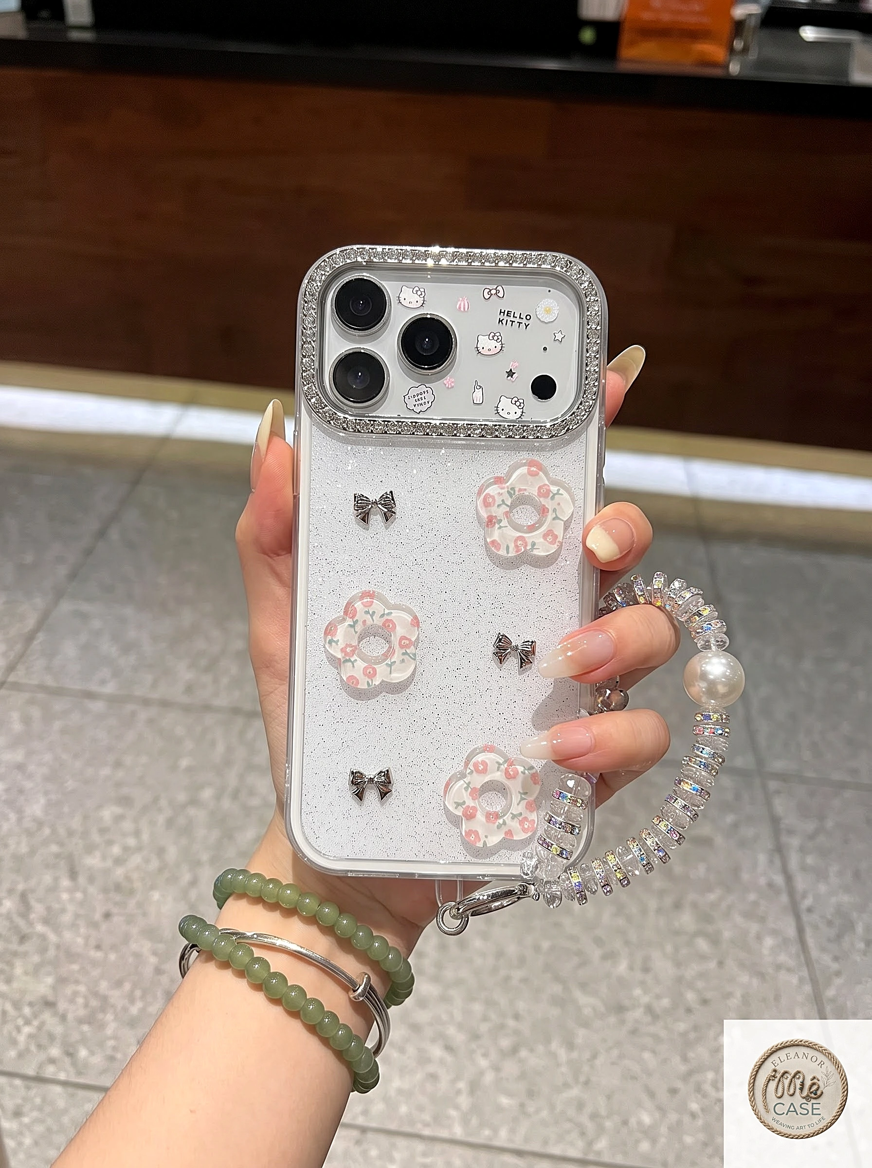 MÃ 82. Ốp Lưng Iphone Nhũ Lấp Lánh Đính Hoa Trà & Nơ Bạc Sang Trọng