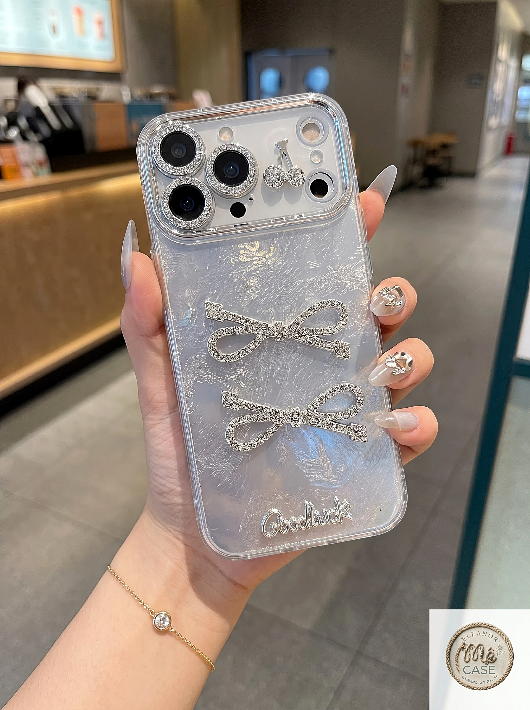 MÃ 69. ỐP LƯNG IPHONE NƠ ĐÍNH ĐÁ LẤP LÁNH SANG CHẢNH CHO NÀNG ✨🎀-  LUXURY BLING BOW CASE + Dây