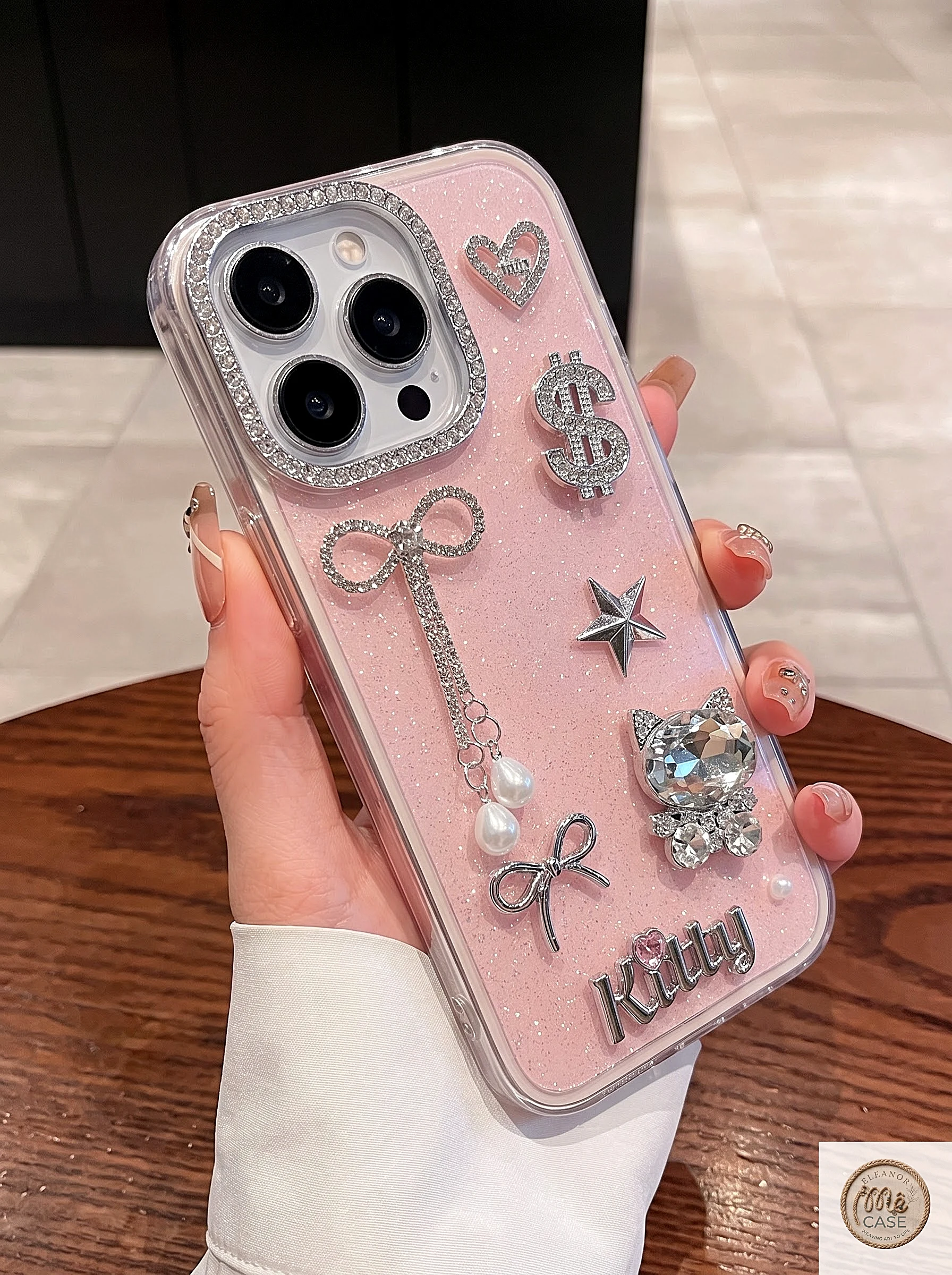 Ốp Lưng IPhone GLITTER QUEEN KITTY – Ốp Lưng Mèo Đính Đá Sang Trọng Có Dây Đeo