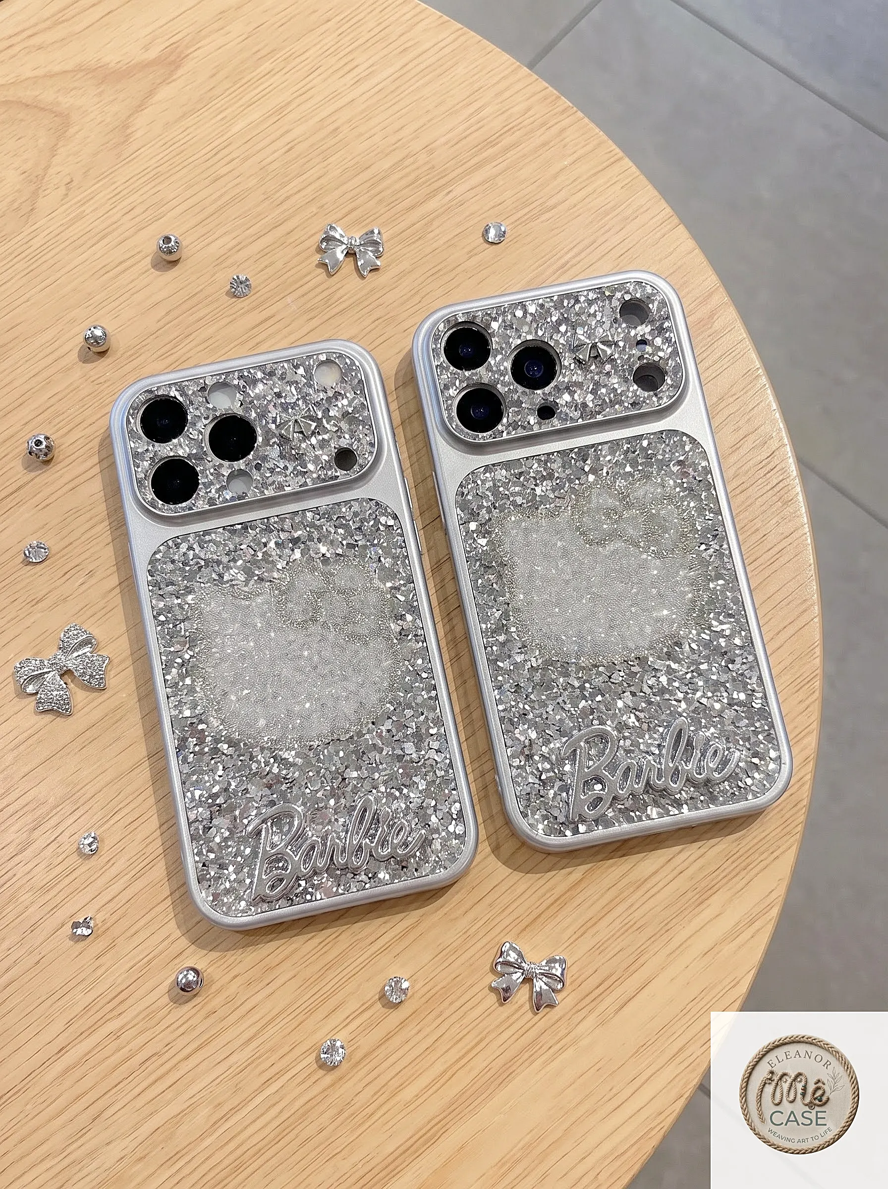 MÃ 106. Ốp Lưng Iphone_Nhũ Lấp Lánh Đính Charm Hello Kitty