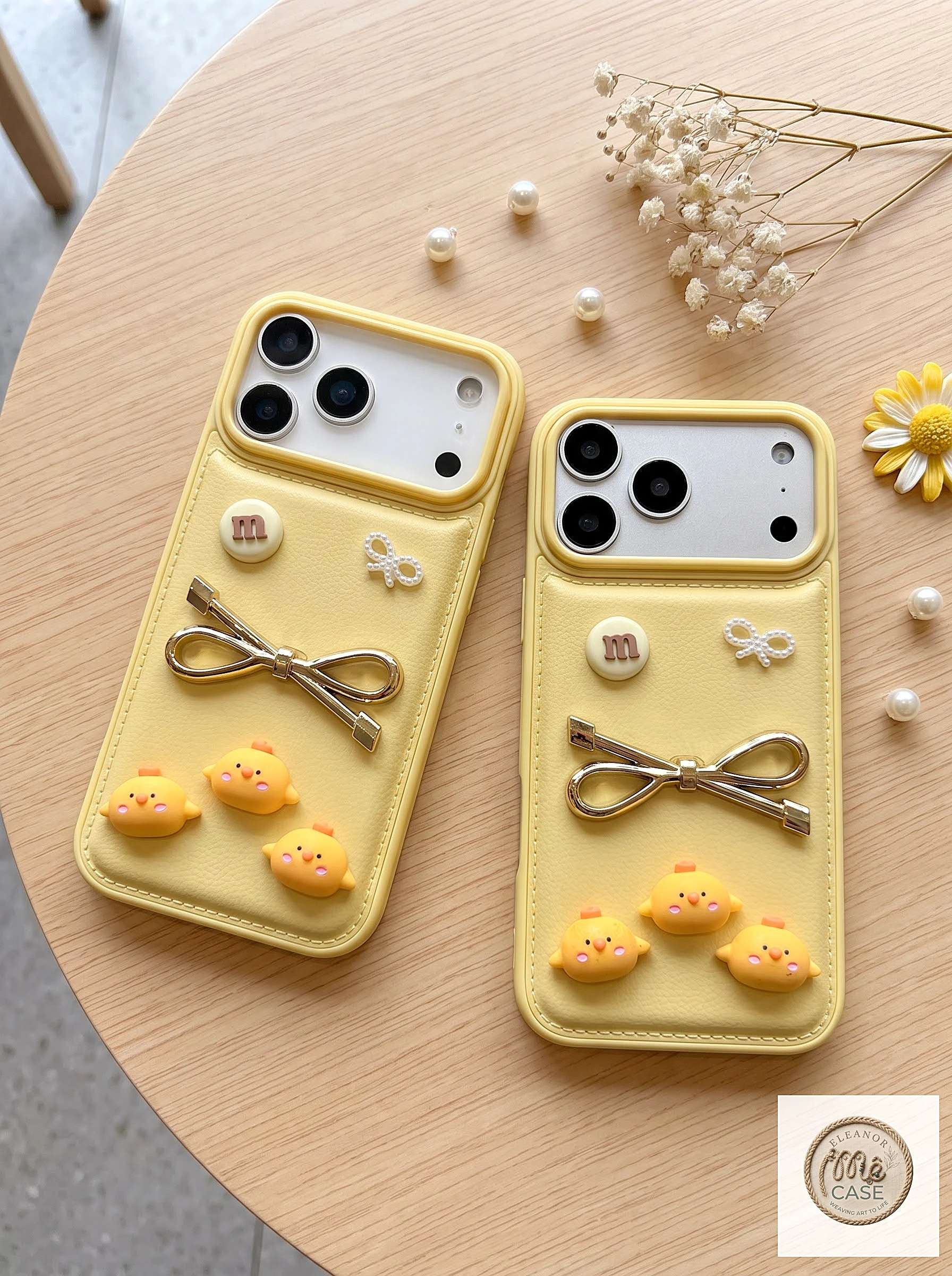 Ốp lưng Iphone màu vàng Bơ sang trọng đính charm