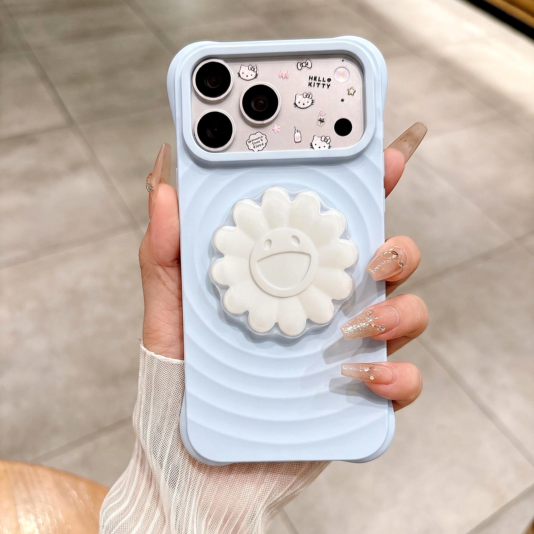 Ốp Lưng Iphone Vân Gợn Sóng Đính Charm Nổi 3D Hoa Mặt Cười Chống Sốc