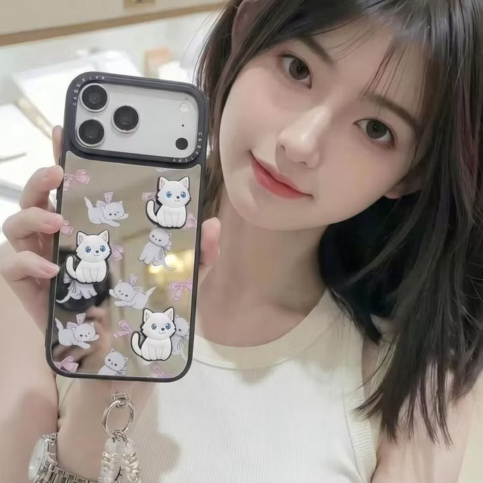 Ốp lưng iPhone tráng gương đính charm Mèo Trắng 3D nơ hồng kèm dây đeo ngọc trai