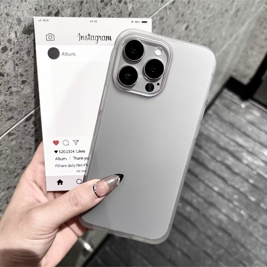 Ốp Lưng IPHONE Cứng Nhám Mờ (Frosted Matte) đỉnh cao của sự tối giản và sang trọng