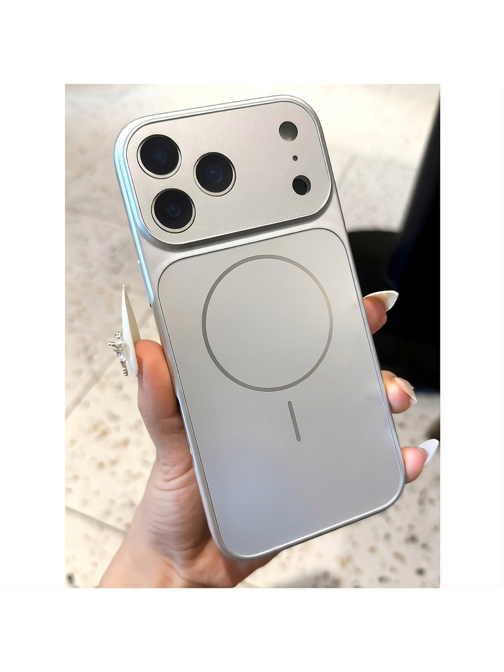 ỐP LƯNG IPHONE TỪ TÍNH TRƠN 3 MÀU CÓ BẢO VỆ ỐNG KÍNH  🛡️🔋
