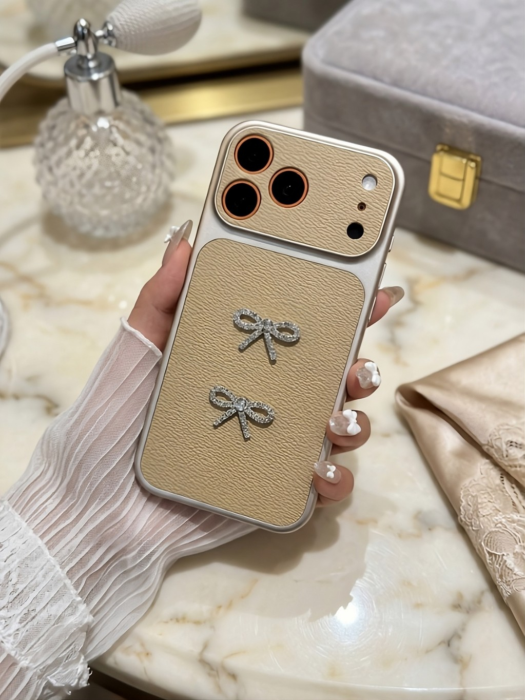 Ốp Lưng Iphone_Ốp Da Đính Nơ Cao Cấp